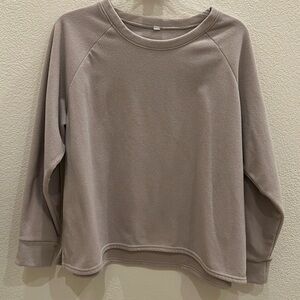 82. Light beige fleece sweater (brand& size tags got removed)